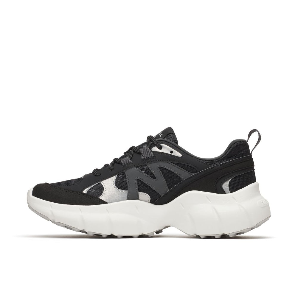 Women - Clover Tech Sneaker - Low / Merrell Discount
